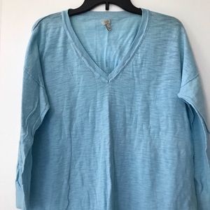 V Neck 3/4 sleeves